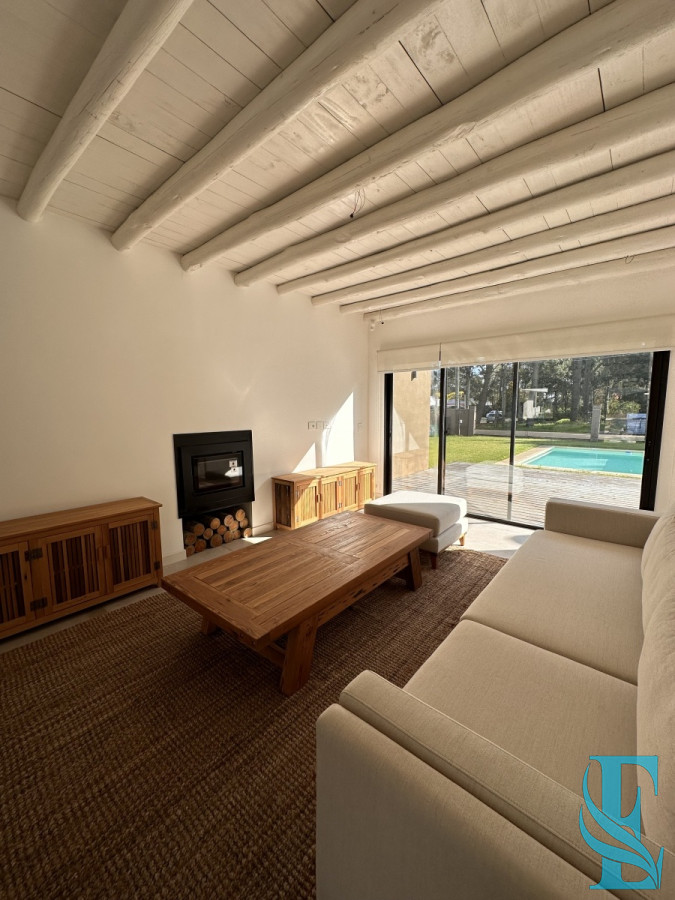 Casa ID.195 - Bosques del Mar  Barrio Privado  Parque Burnett