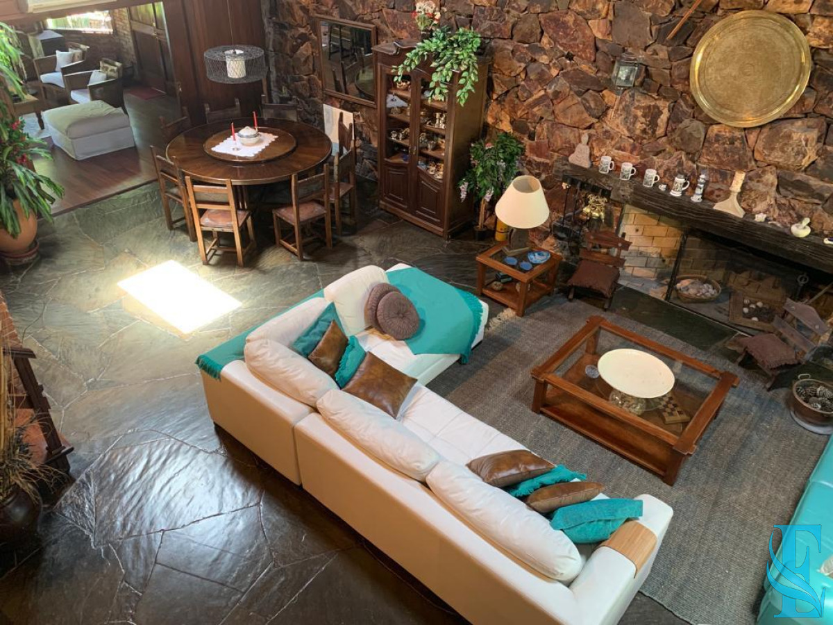 Casa ID.196 - Casa en venta Avenida Roosevelt, Punta del Este 4 dormitorios .