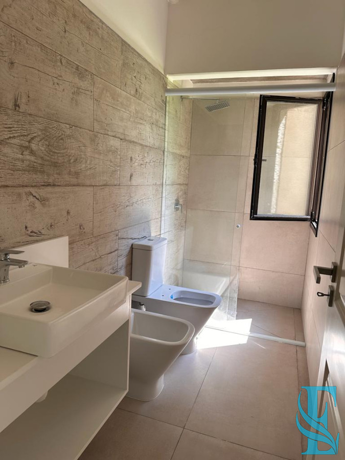 Casa ID.195 - Bosques del Mar  Barrio Privado  Parque Burnett