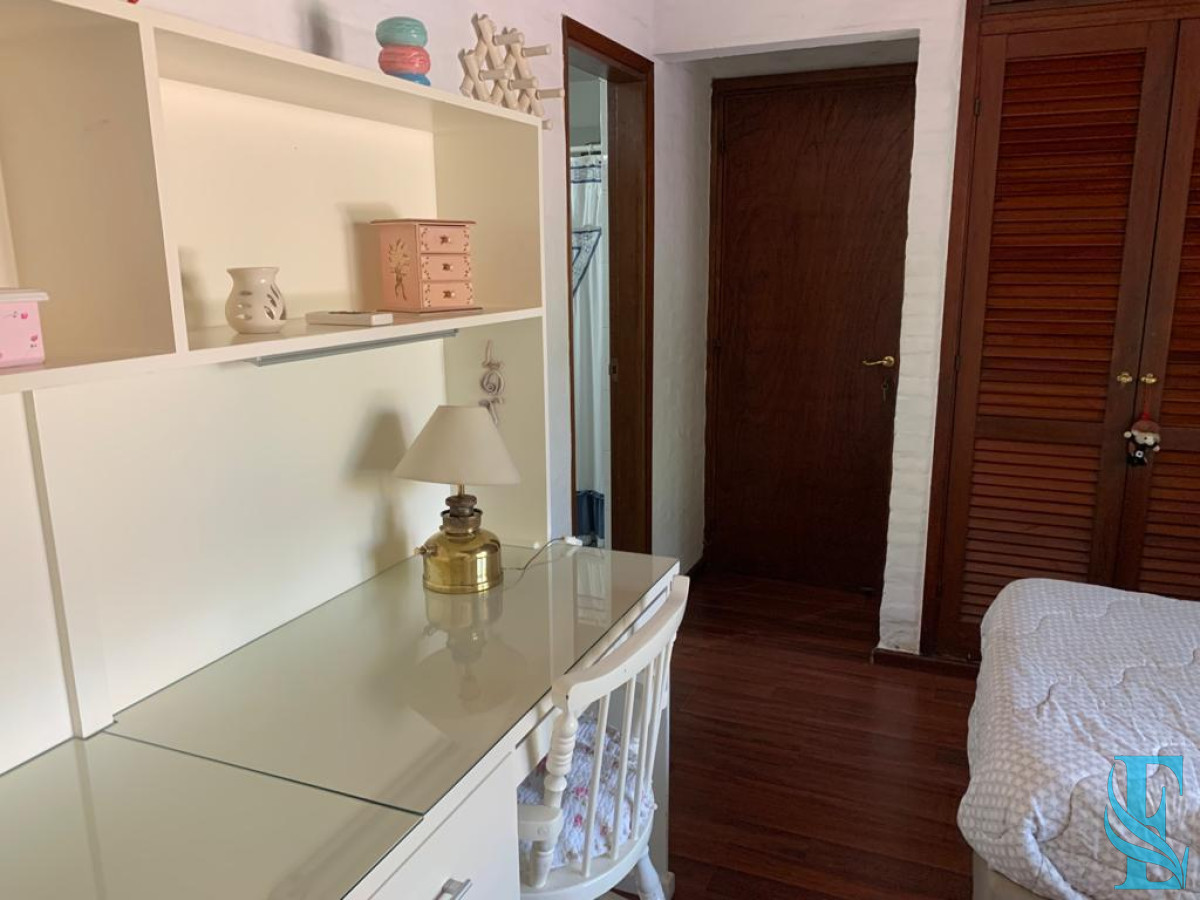 Casa ID.196 - Casa en venta Avenida Roosevelt, Punta del Este 4 dormitorios .