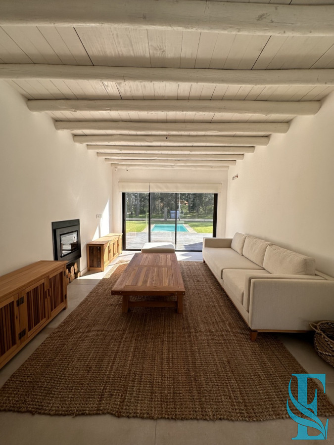 Casa ID.195 - Bosques del Mar  Barrio Privado  Parque Burnett