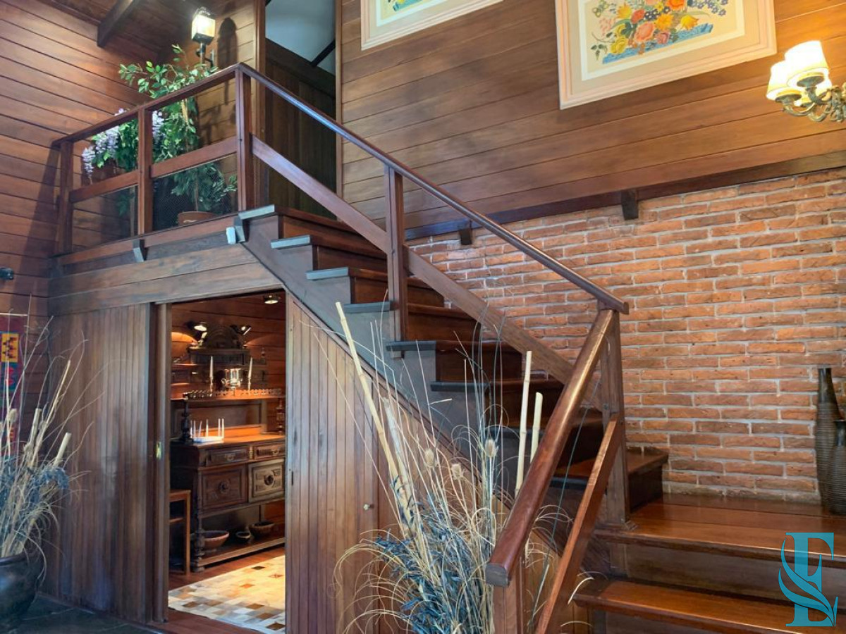Casa ID.196 - Casa en venta Avenida Roosevelt, Punta del Este 4 dormitorios .