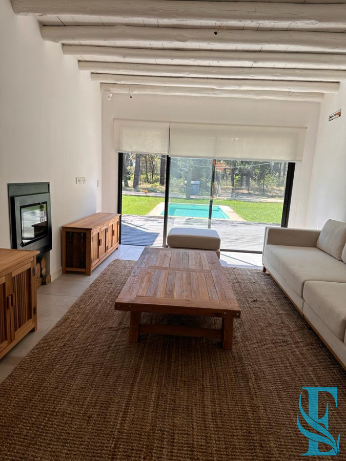 Casa ID.195 - Bosques del Mar  Barrio Privado  Parque Burnett