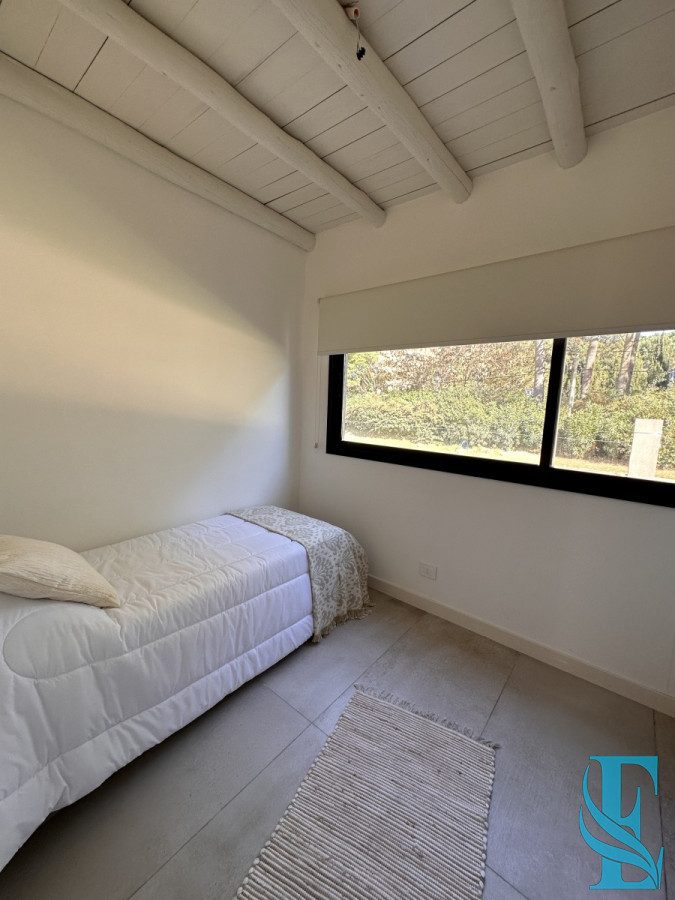 Casa ID.195 - Bosques del Mar  Barrio Privado  Parque Burnett