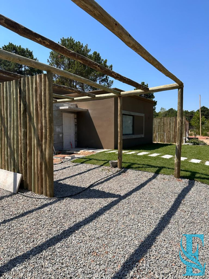 Casa ID.195 - Bosques del Mar  Barrio Privado  Parque Burnett