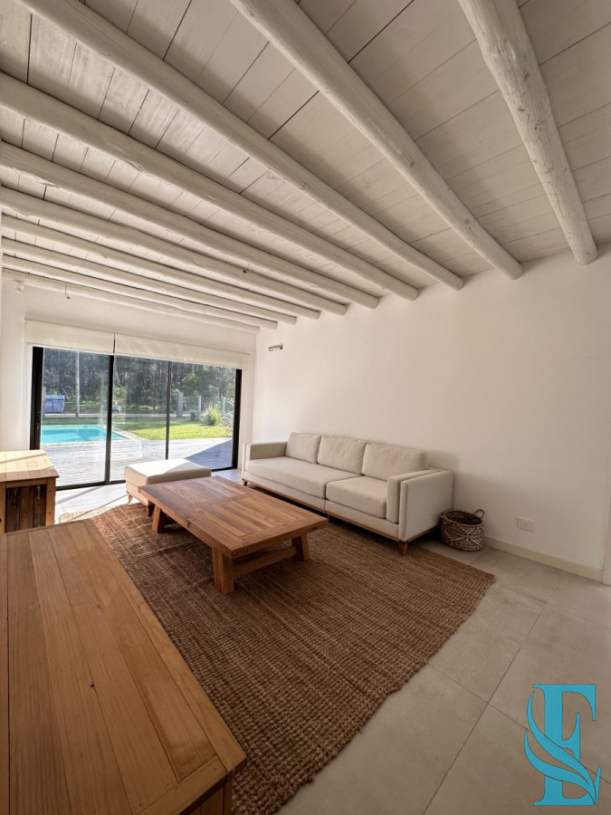 Casa ID.195 - Bosques del Mar  Barrio Privado  Parque Burnett