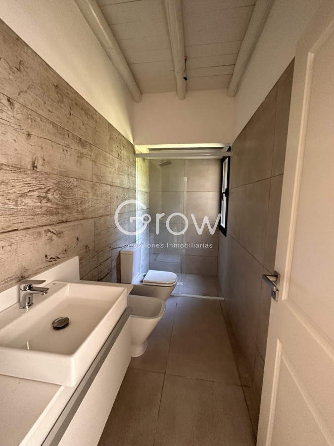 Casa ID.677 - Bosques del Mar  Barrio Privado  Parque Burnett
