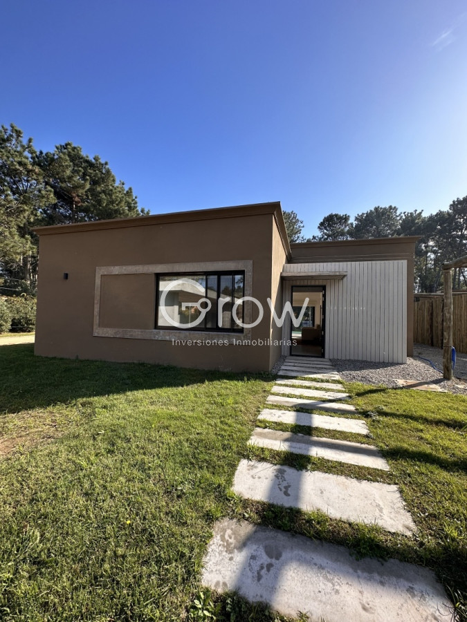 Casa ID.677 - Bosques del Mar  Barrio Privado  Parque Burnett