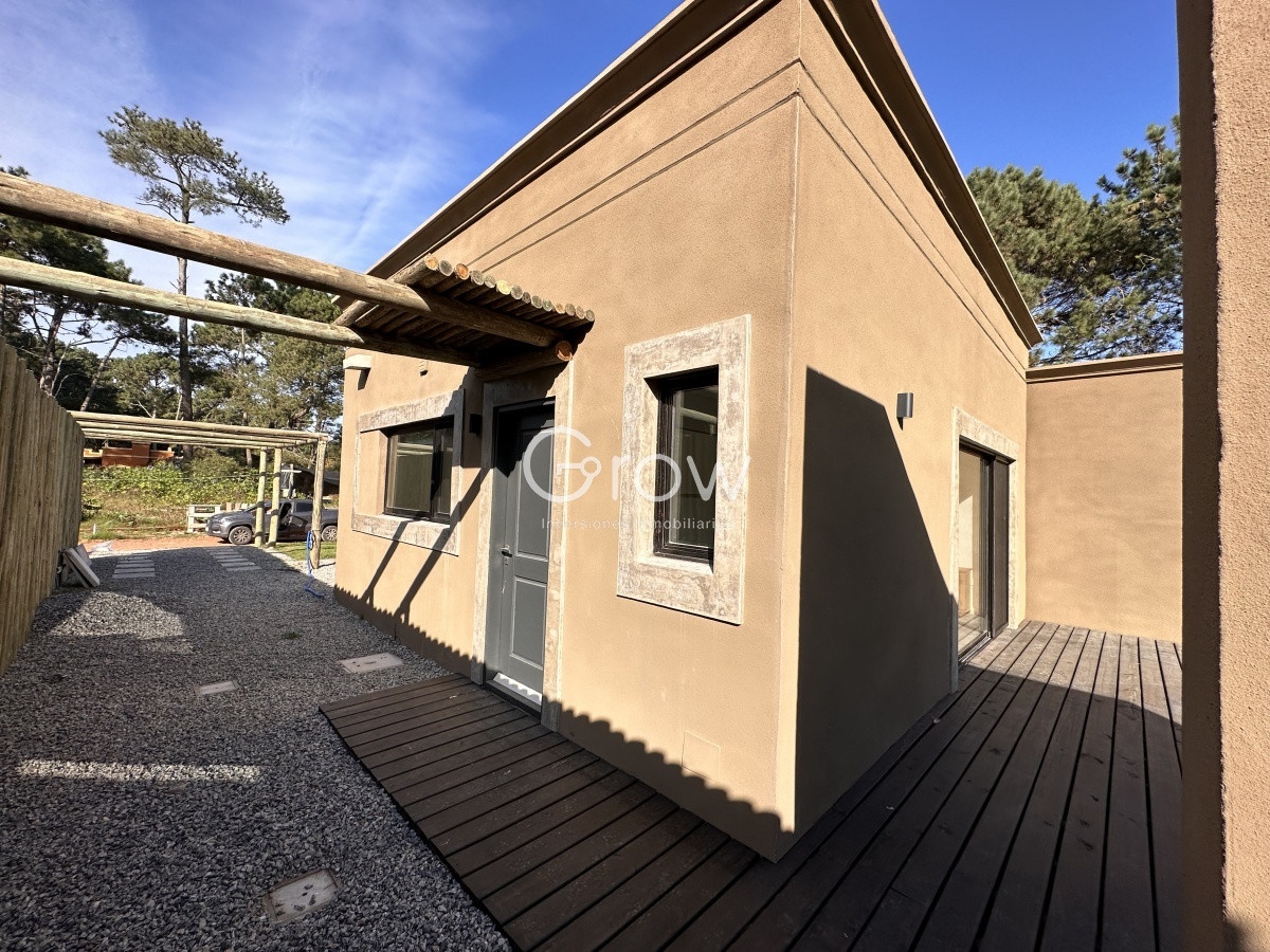 Casa ID.677 - Bosques del Mar  Barrio Privado  Parque Burnett