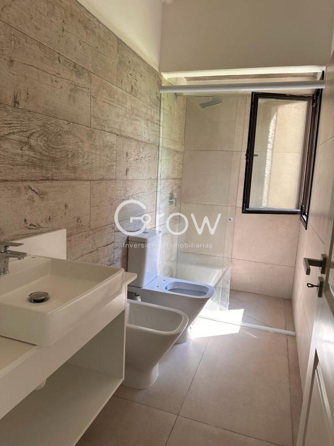 Casa ID.677 - Bosques del Mar  Barrio Privado  Parque Burnett