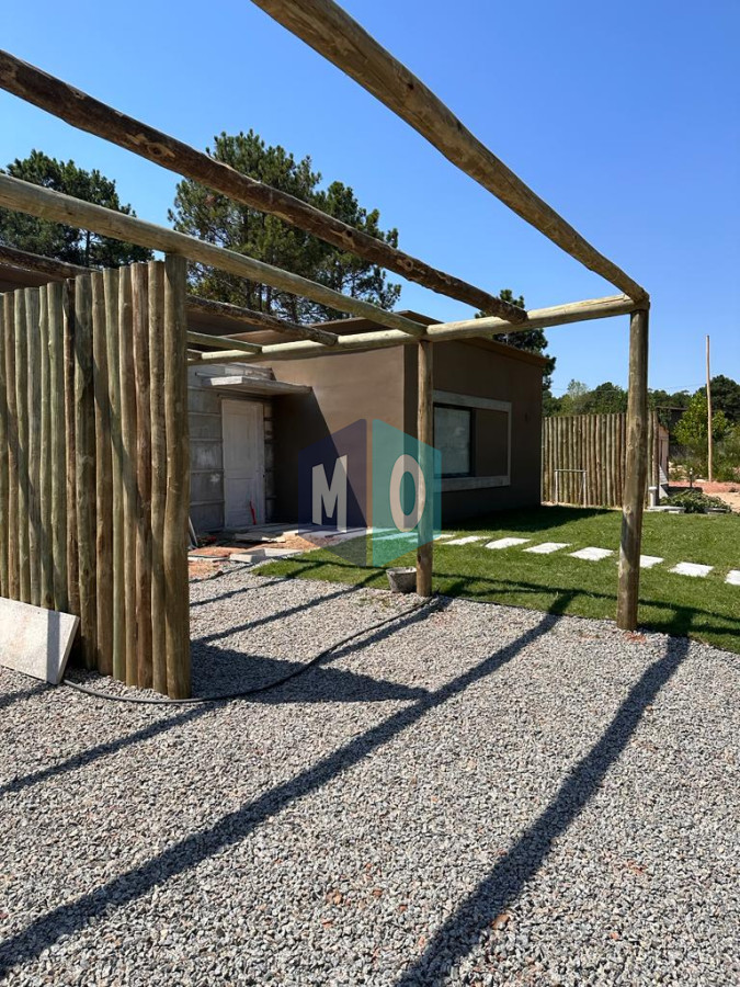 Casa ID.731 - Bosques del Mar  Barrio Privado  Parque Burnett