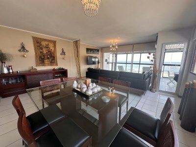 Apartamento en Venta en el Emir - IDG1263A