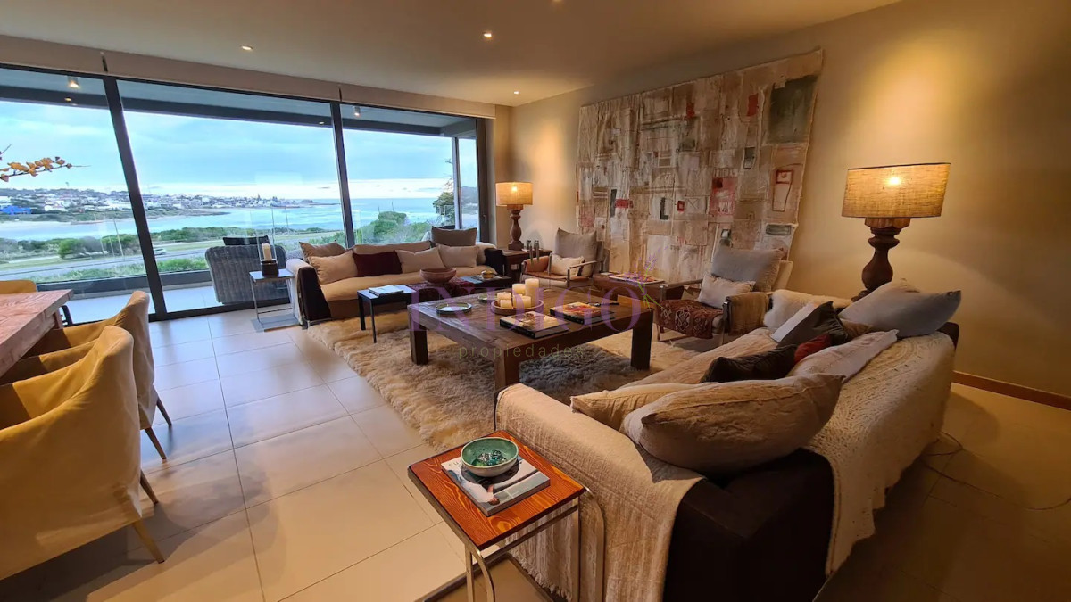 Apartamento Ref.939 - Venta y Alquiler de Apartamento 4 dormitorios, Punta del Este, Uruguay
