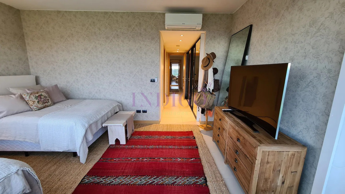 Apartamento Ref.939 - Venta y Alquiler de Apartamento 4 dormitorios, Punta del Este, Uruguay