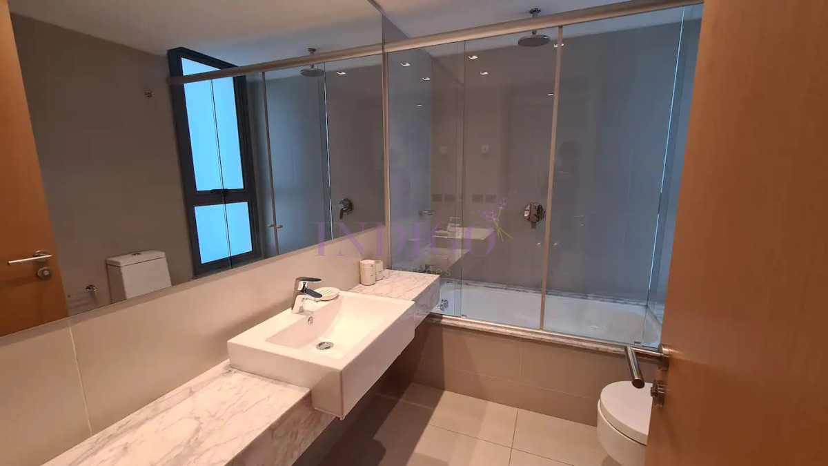 Apartamento Ref.939 - Venta y Alquiler de Apartamento 4 dormitorios, Punta del Este, Uruguay