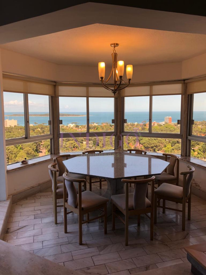 Roosevelt Center Penthouse en venta