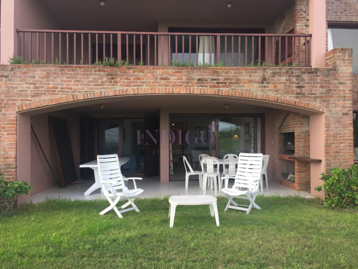 Apartamento en Manantiales, 2 dormitorios *