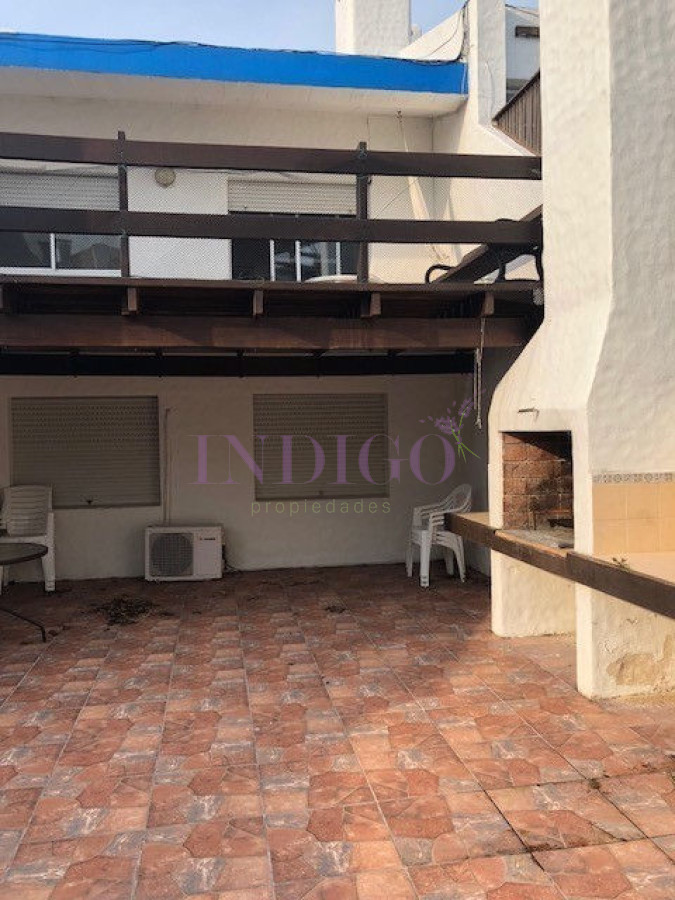 Apartamento Ref.298 - Departamento en alquiler en  La Barra, 2 dormitorios .