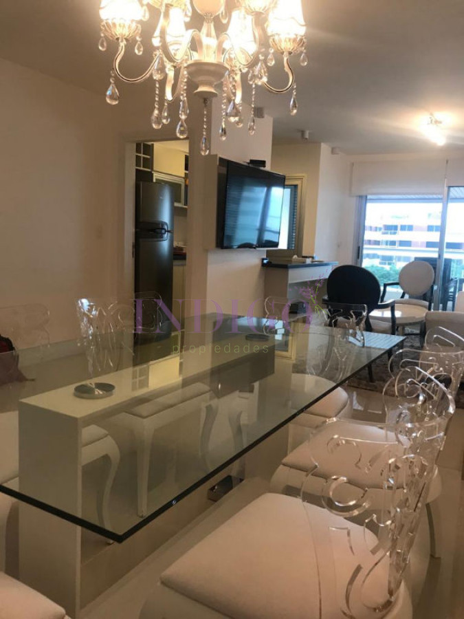 Apartamento Ref.361 - Departamento en alquiler en Icon Brava, 2 dormitorios , 2 baños.