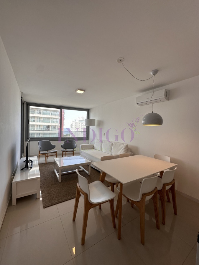 Apartamento Ref.754 - Departamento en Playa Brava, 2 dormitorios, piscina.