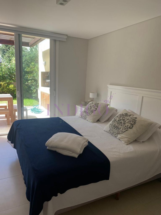 Apartamento Ref.882 - Departamento en alquiler la barra
