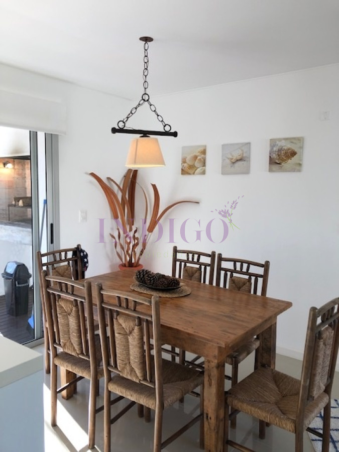 Apartamento Ref.418 - Muy buen departamento en alquiler a mts de la  playa Brava.