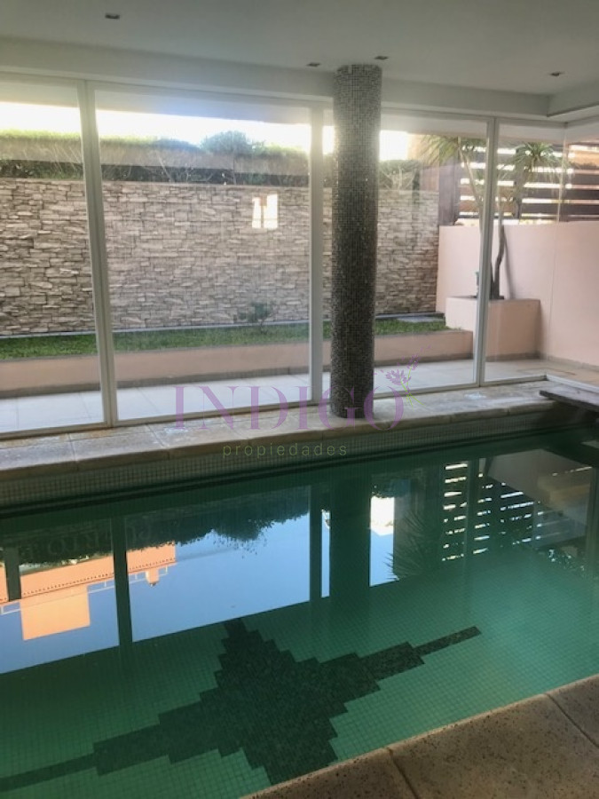 Apartamento Ref.455 - En venta en la Península, Punta del Este