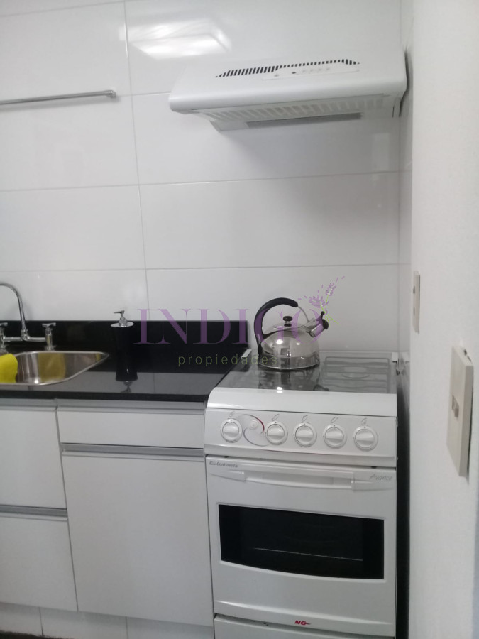 Apartamento Ref.438 - Departamento en alquiler en plena Península, a pasitos del mar.
