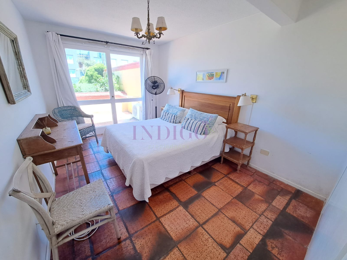 Apartamento Ref.579 - Venta en Manantiales, 2 cuartos, oportunidad,
