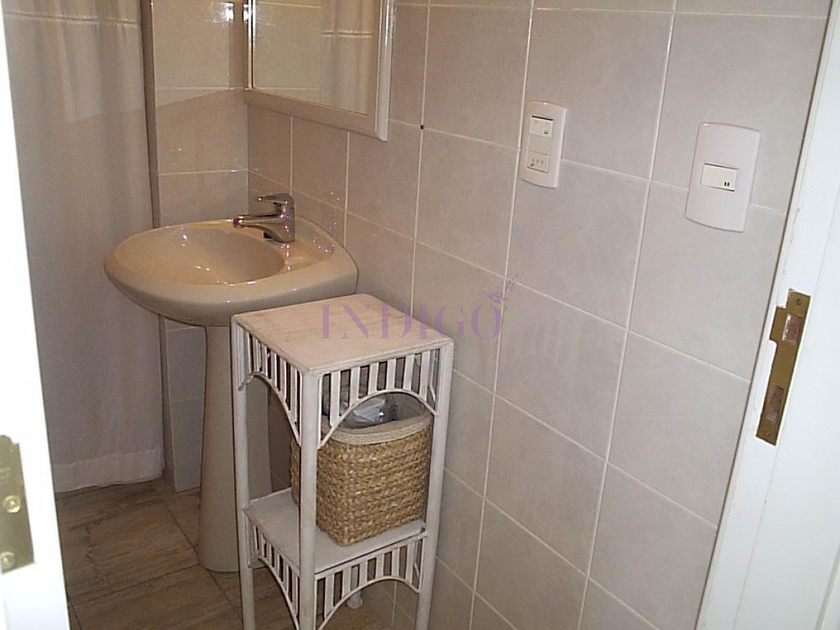 Apartamento Ref.464 - En alquiler anual o de temporada en edificio Doce Lunas.