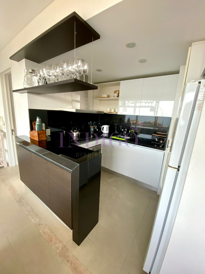 Apartamento Ref.893 - Departamento en venta, 3 dorm y serv. Parrillero propio y garaje