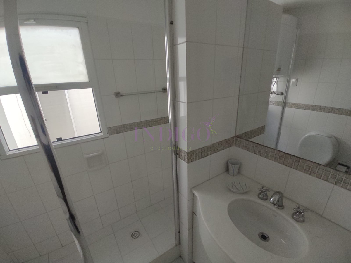 Apartamento Ref.784 - Apartamento en La Barra, 3 Dormitorios y 3 Baños, Piscina y Parrillero