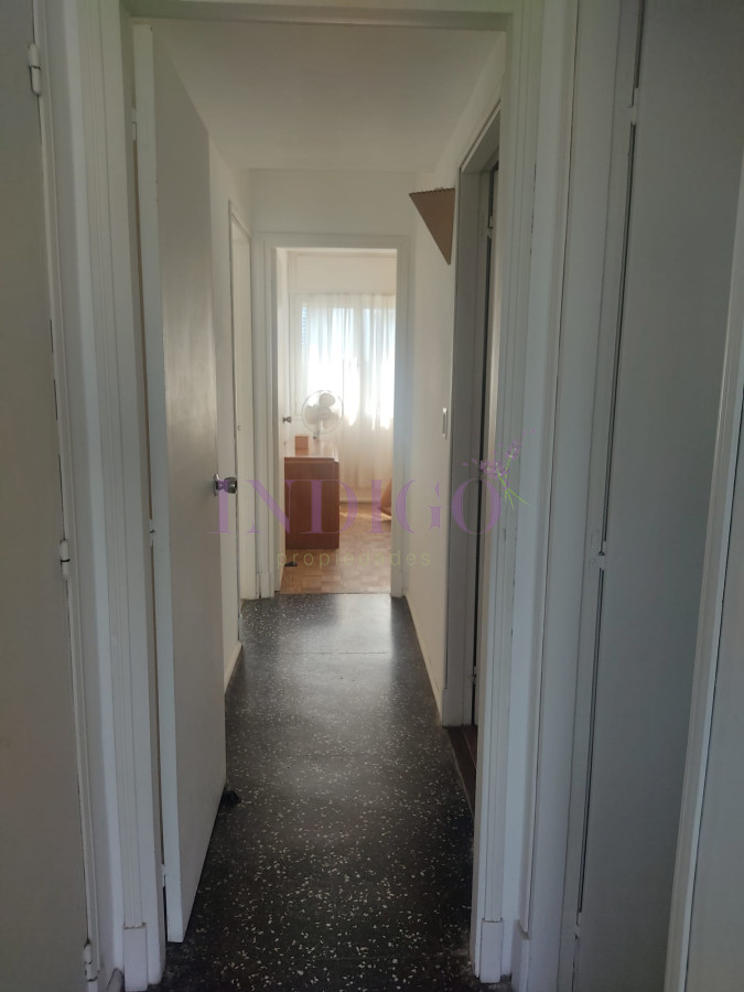 Apartamento Ref.1079 - En venta y alquiler apartamento de dos dormitorios en playa Brava
