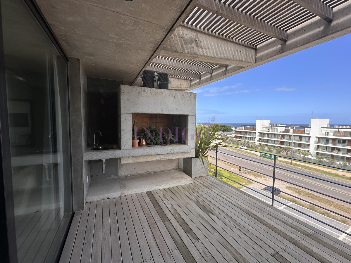 Apartamento Ref.1222 - En alquiler temporal, Penthouse en Manantiales, 3 ambientes.