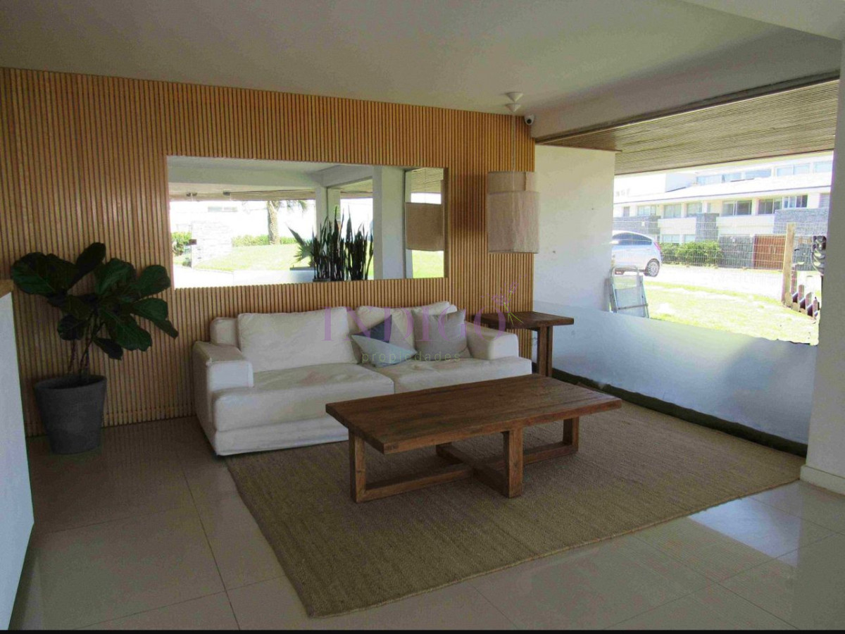 Apartamento Ref.585 - Alquiler 3 dormitorios Montoya