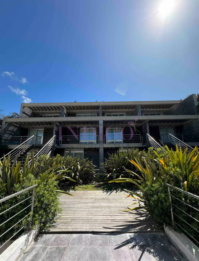 Apartamento Ref.958 - Departamento de 3 Dormitoritos primera linea de La Barra, a paso del Mar!