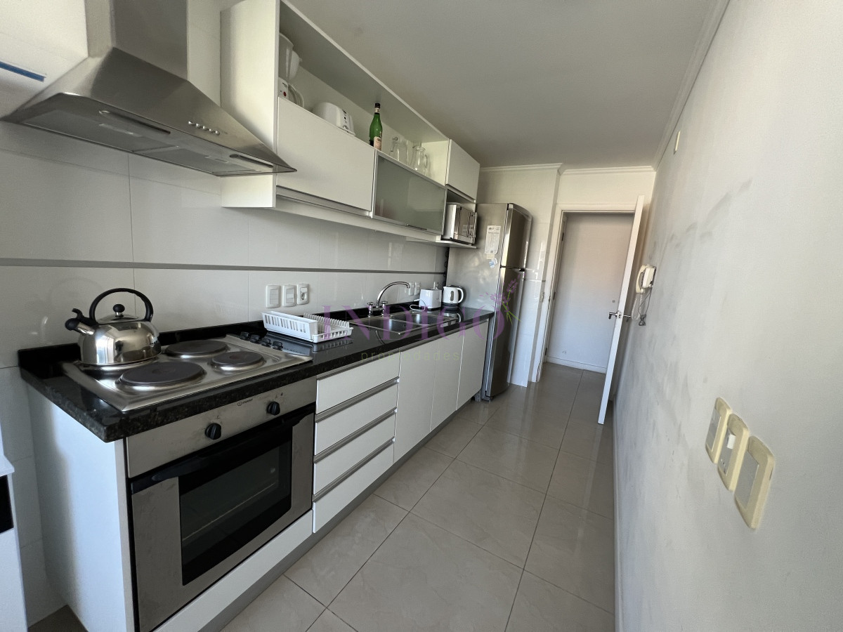 Apartamento Ref.1208 - Apartamento alquiler Playa Mansa