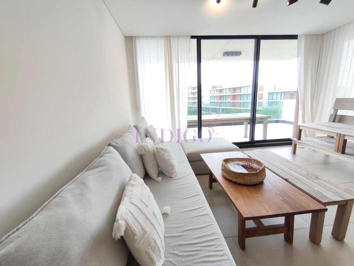 Apartamento en Alquiler en Manantiales - IDG1361A