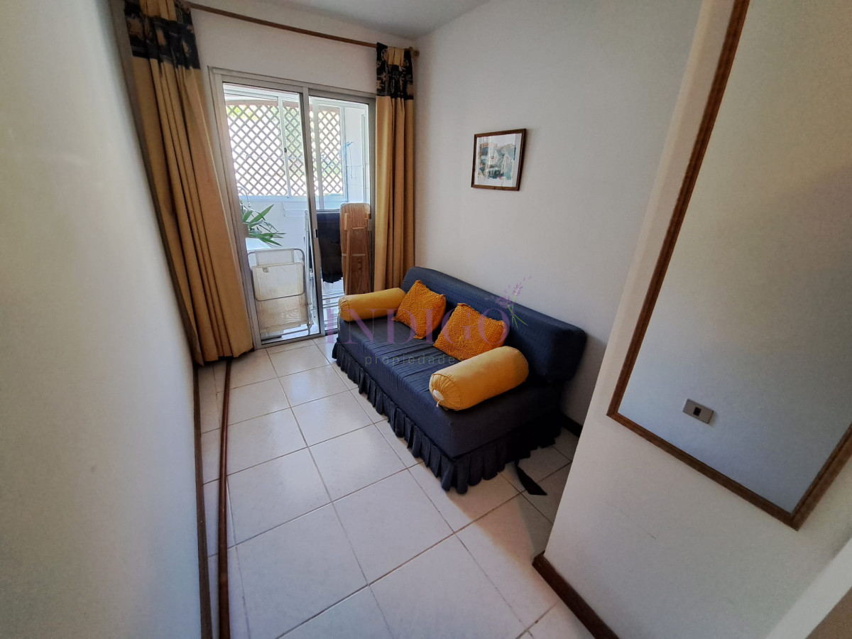 Apartamento Ref.220 - Departamento en venta y alquiler en Manantiales, 3 dormitorios mas dependencia de servicio.