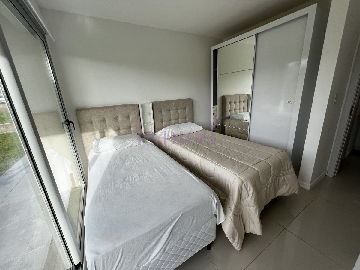 Apartamento Ref.1102 - Apartamento de 2 Dormitorios, con piscina y parrillero en la mansa