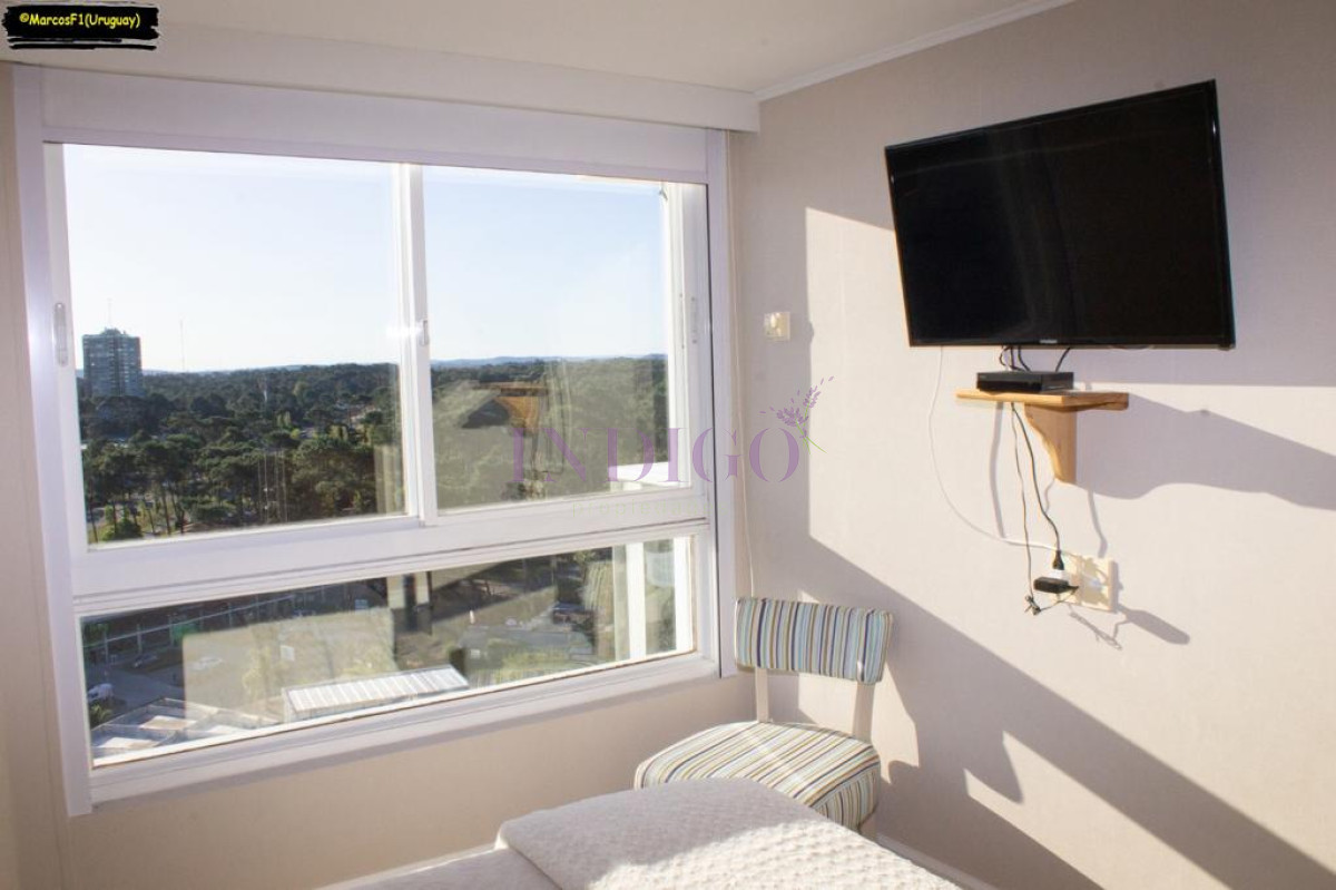 Apartamento Ref.852 - Apartamento en Torre Full Amenitites en Punta del Este, 2 Dormitorios y 2 Baños