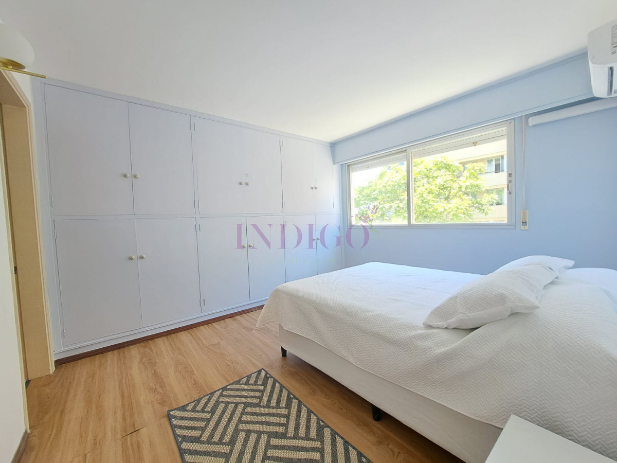 Apartamento Ref.1274 - En venta Península 3 dorm 3 baños