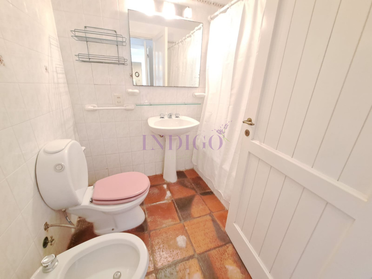 Apartamento Ref.579 - Venta en Manantiales, 2 cuartos, oportunidad,