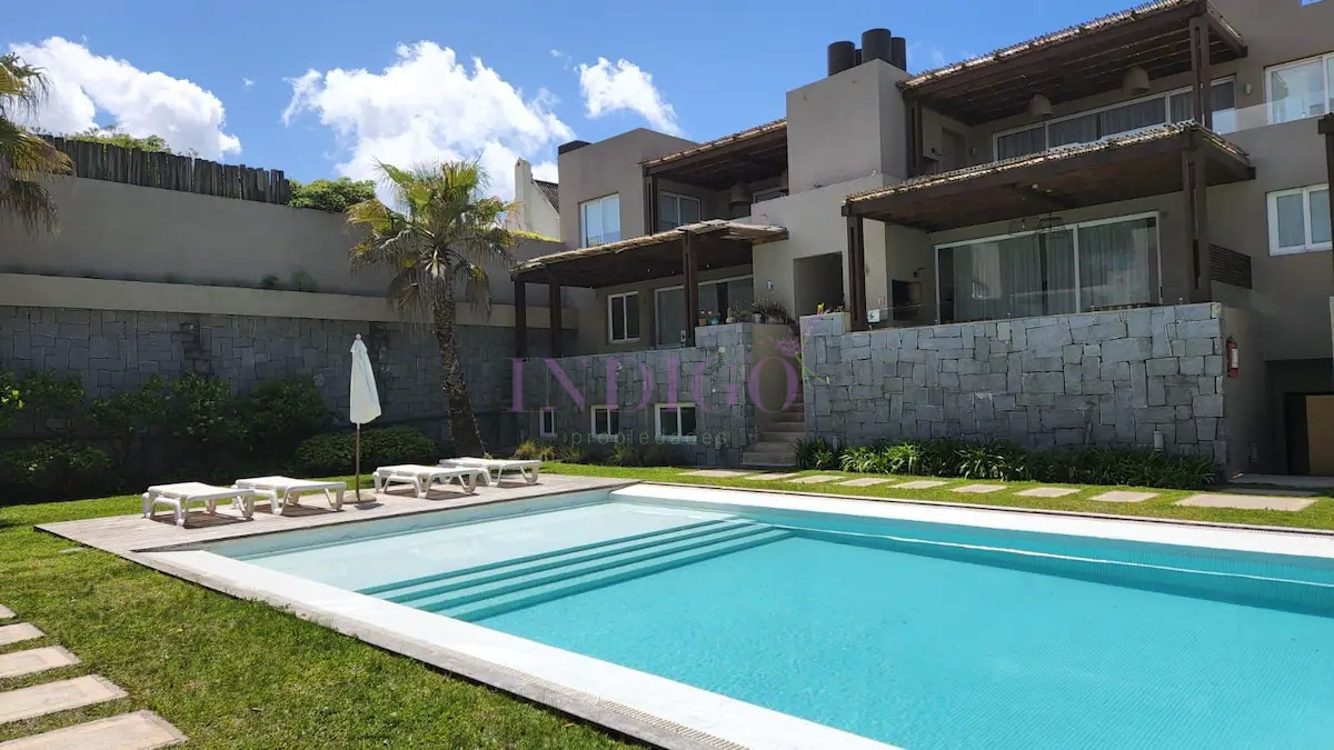 Apartamento Ref.962 - Alquiler de apartamento 4 dormitorios, La Barra, Uruguay