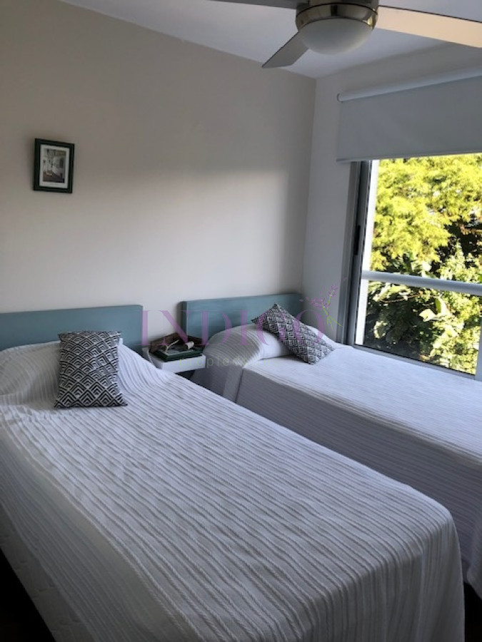 Apartamento Ref.422 - En alquiler lindisimo departamento a pasitos de la playa Brava.