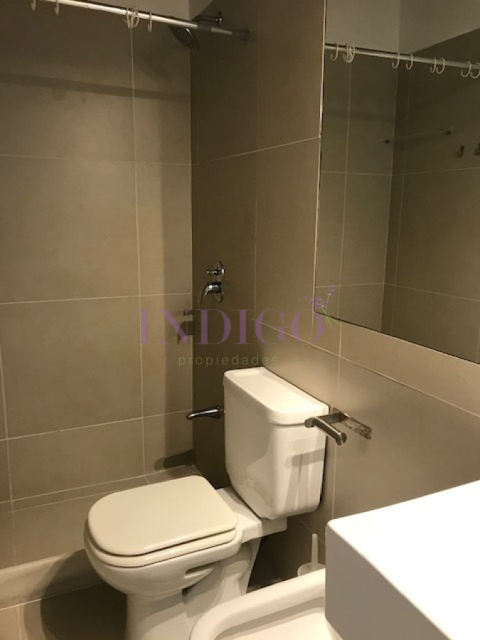 Apartamento Ref.70 - Departamentop en alquiler  en Manantiales, 3 dormitorios .