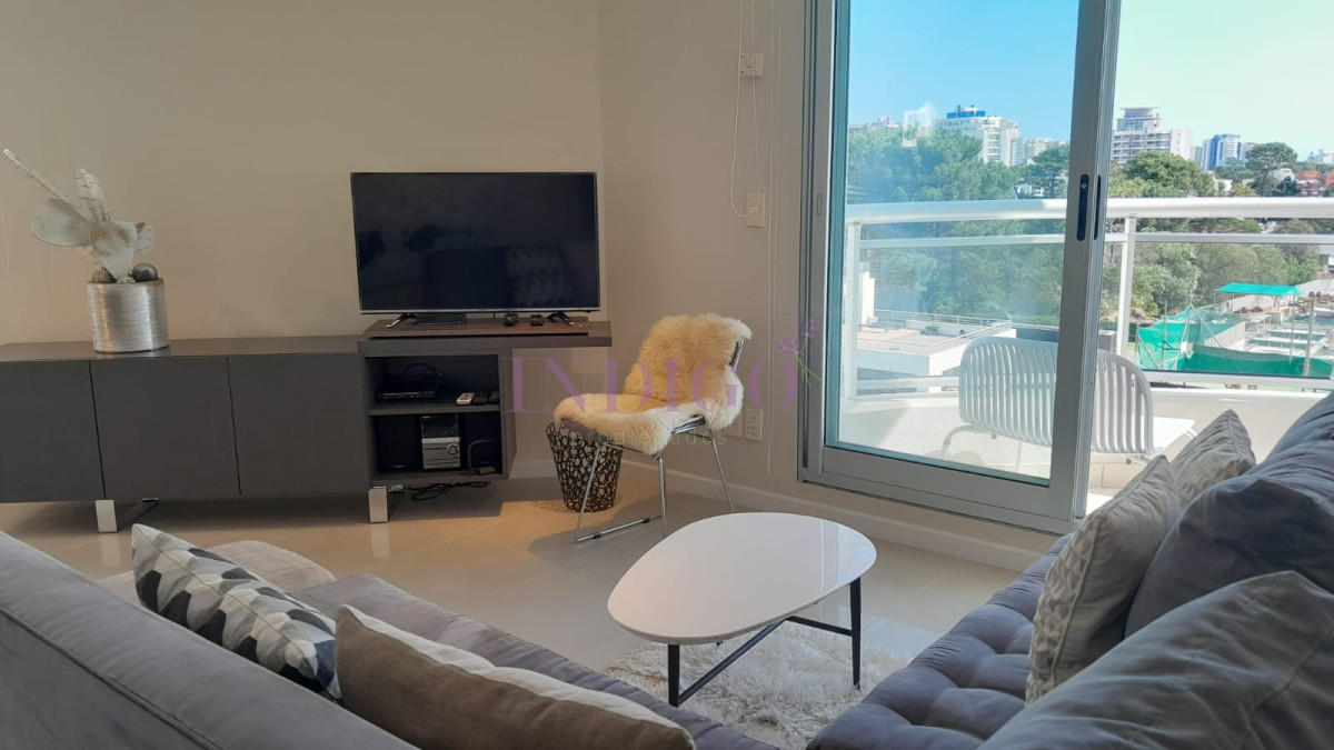 Apartamento Ref.8 - En Venta, Ocean Drive,2 dorm, Punta del Este