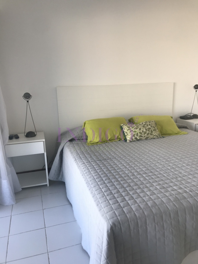 Apartamento Ref.583 - Venta y alquiler en Montoya, servicio de playa y de mucama.