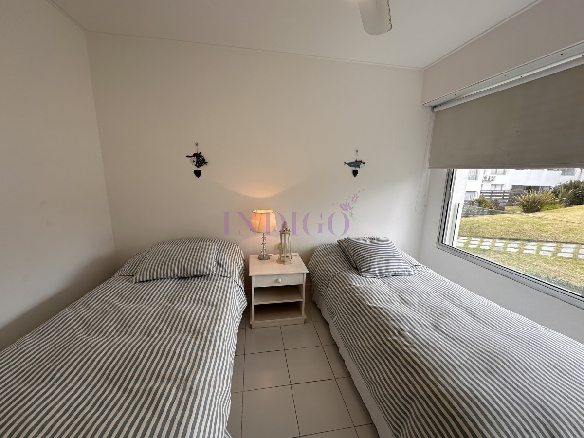 Apartamento Ref.384 - En alquiler, Montoya, 3 dorm en suite.