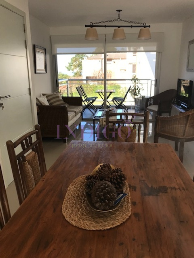 Apartamento Ref.418 - Muy buen departamento en alquiler a mts de la  playa Brava.